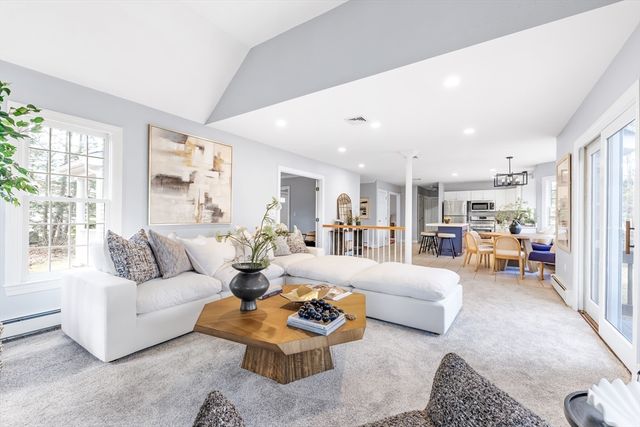 5 Nye Road, Medfield, MA 02052