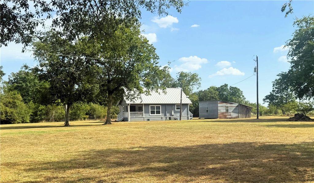 10390 Hedrick Road, Hearne, TX 77859 — photo 2