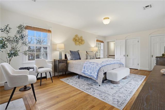 425 W 49th Terrace, Kansas City, MO 64112