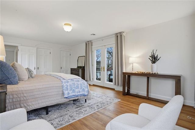 425 W 49th Terrace, Kansas City, MO 64112