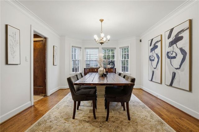 425 W 49th Terrace, Kansas City, MO 64112