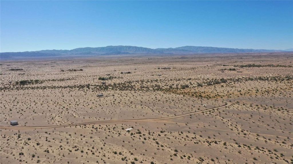 5 Indian Trail, 29 Palms, CA 92277