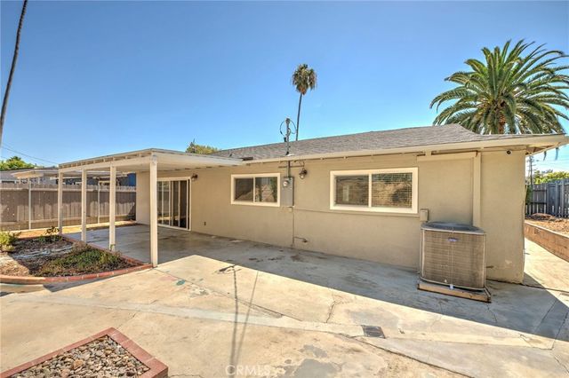 22123 Alamogordo Road, Saugus, CA 91350