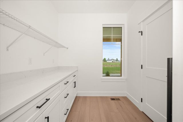 5526 S Dorset Rd, Spokane, WA 99224