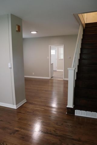 10005 Merrillville Road, Crown Point, IN 46307
