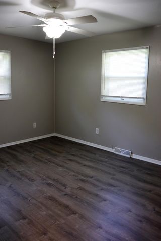 10005 Merrillville Road, Crown Point, IN 46307