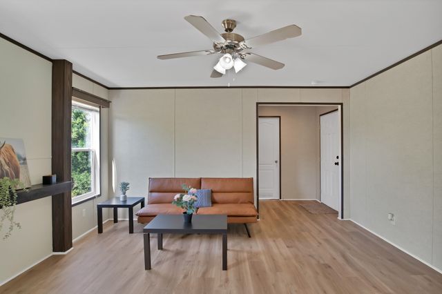 6624 Sunset Cove Court, Granbury, TX 76049