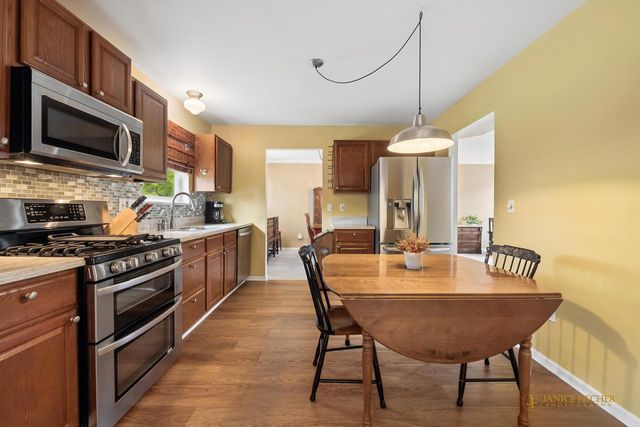 1027 Teal TRAIL, Genoa City, WI 53128