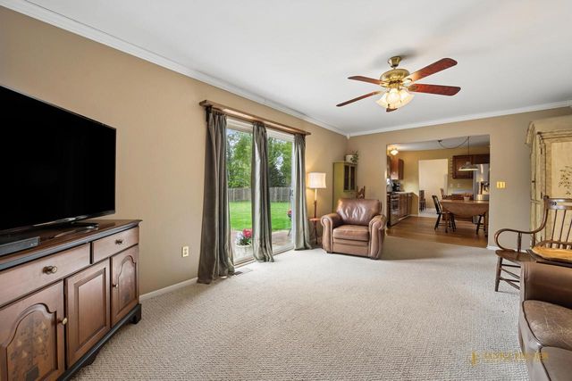 1027 Teal TRAIL, Genoa City, WI 53128