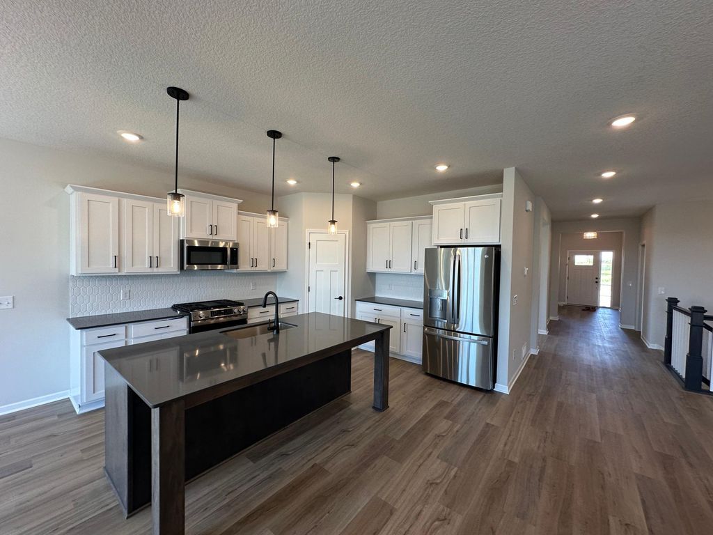 20027 Glarus Lane, Lakeville, MN 55044 — photo 2