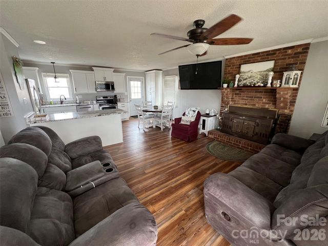 510 Texas Trail, Dallas, NC 28034