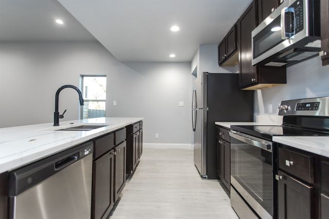 415 W Elm Street 415, Denison, TX 75020