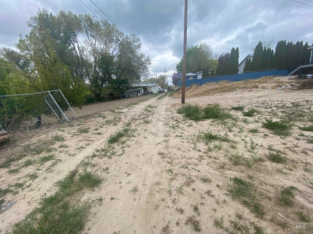 TBD Parcel 2 Arthur St, American Falls, ID 83211 photo 11