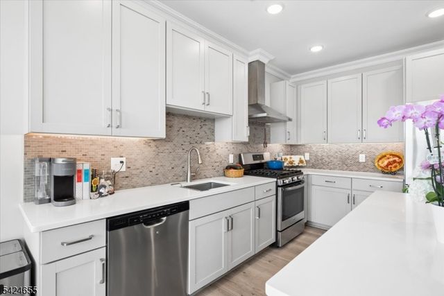 401 Mariners Pointe, Hopatcong Boro, NJ 07843