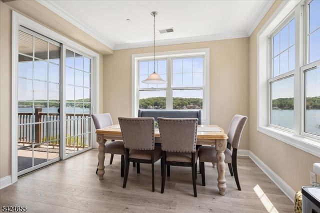 401 Mariners Pointe, Hopatcong Boro, NJ 07843