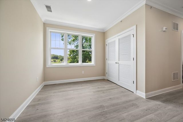 401 Mariners Pointe, Hopatcong Boro, NJ 07843
