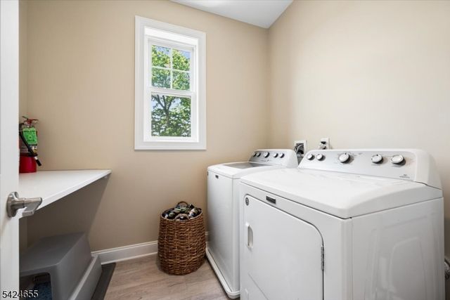 401 Mariners Pointe, Hopatcong Boro, NJ 07843