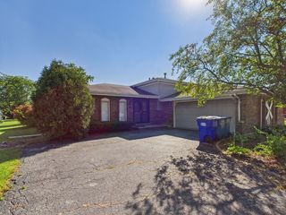 1200 Jacqueline Drive, Crete, IL 60417