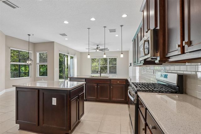 2495 OAKWOOD PRESERVE DRIVE, Wesley Chapel, FL 33543