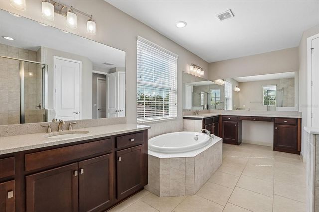 2495 OAKWOOD PRESERVE DRIVE, Wesley Chapel, FL 33543