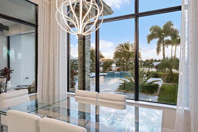 9243 Coral Isles Circle, Palm Beach Gardens, FL 33412