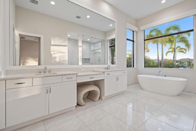 9243 Coral Isles Circle, Palm Beach Gardens, FL 33412