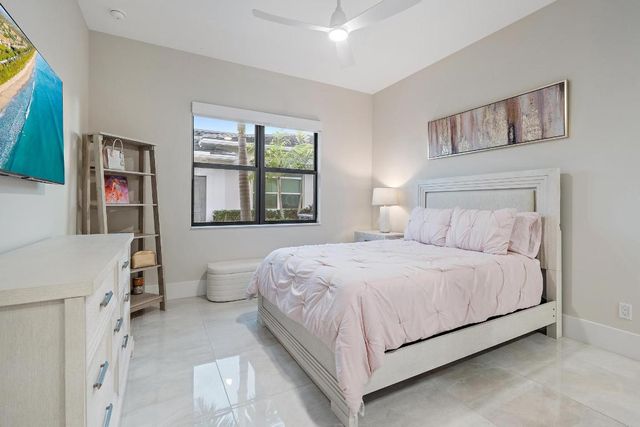 9243 Coral Isles Circle, Palm Beach Gardens, FL 33412