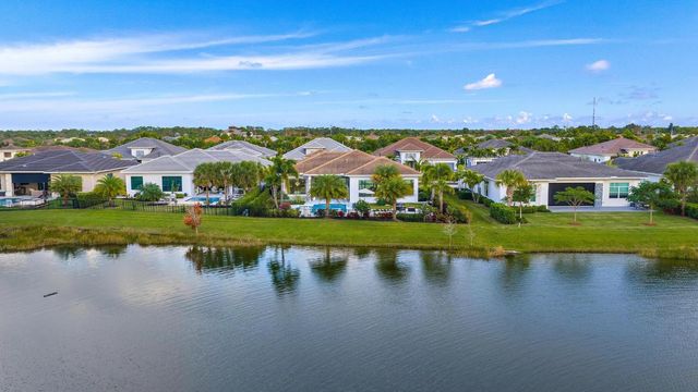 9243 Coral Isles Circle, Palm Beach Gardens, FL 33412