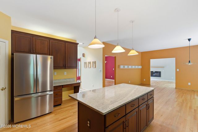 5 Ivy Court, Millstone, NJ 08535