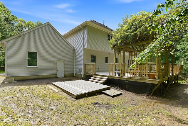5 Ivy Court, Millstone, NJ 08535