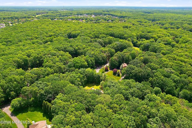 5 Ivy Court, Millstone, NJ 08535