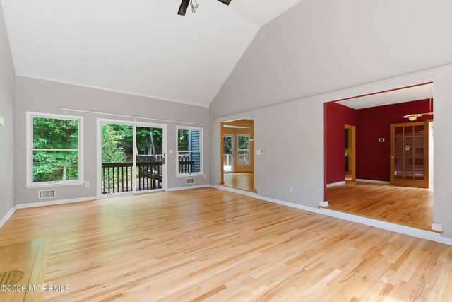 5 Ivy Court, Millstone, NJ 08535