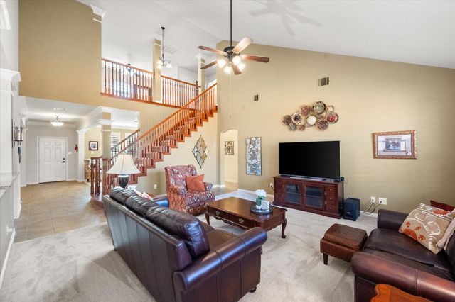 2415 Mesa Glen Drive, Arlington, TX 76001