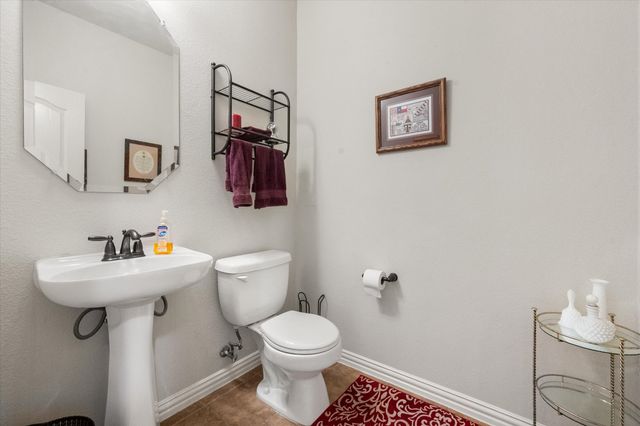 2415 Mesa Glen Drive, Arlington, TX 76001