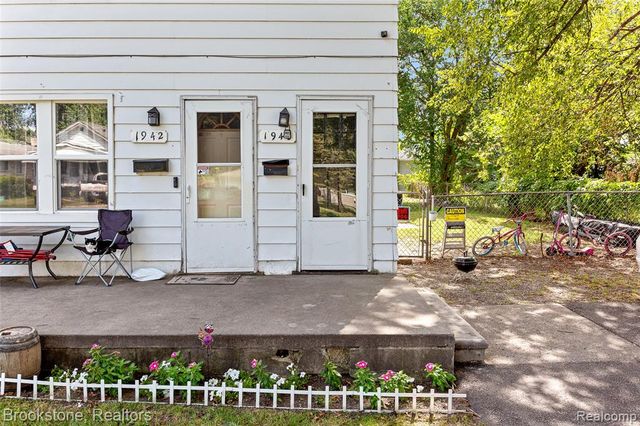 1940 Pearl Avenue, Warren, MI 48091