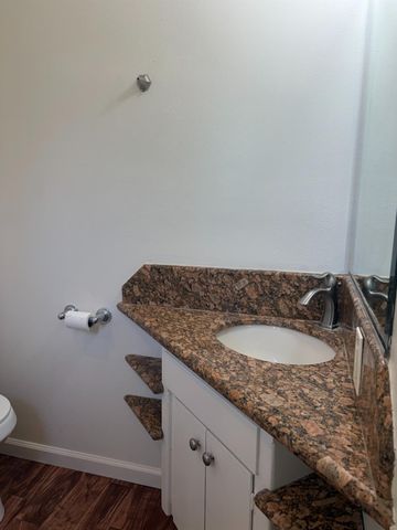 3341 E Pontiac Way, Fresno, CA 93726