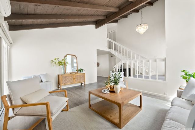 7141 Kukii Street, Honolulu, HI 96825