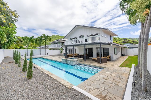 7141 Kukii Street, Honolulu, HI 96825