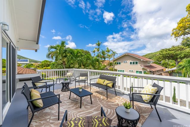 7141 Kukii Street, Honolulu, HI 96825