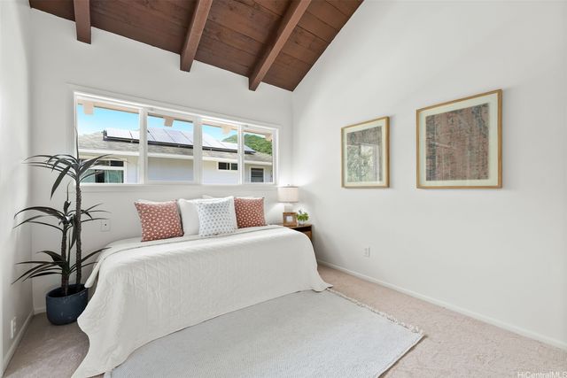 7141 Kukii Street, Honolulu, HI 96825