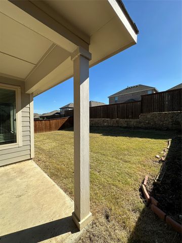 4718 Tanglewood Drive, Haltom City, TX 76137