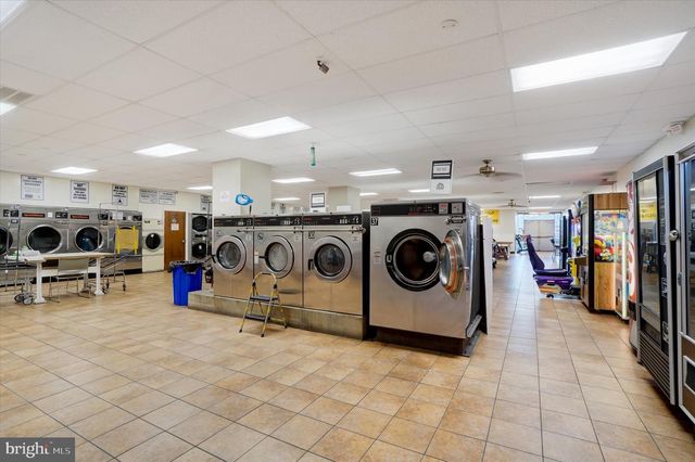 1638 E MARKET ST, York, PA 17403