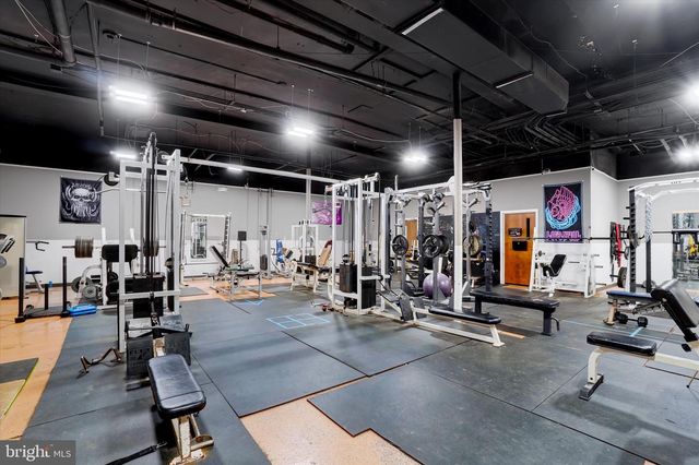 1638 E MARKET ST, York, PA 17403