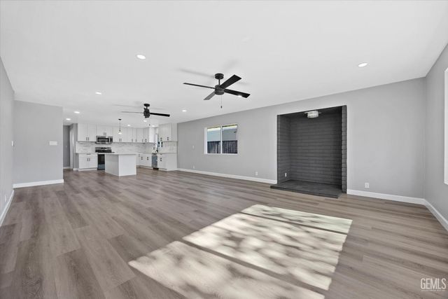 2829 Alta Sierra Avenue, Lake Isabella, CA 93240