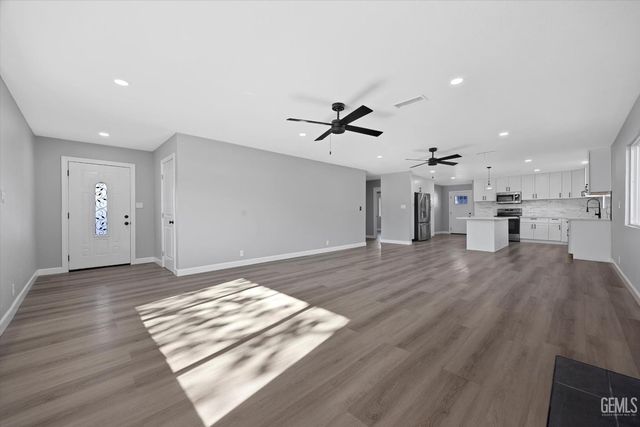 2829 Alta Sierra Avenue, Lake Isabella, CA 93240