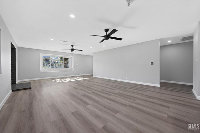 2829 Alta Sierra Avenue, Lake Isabella, CA 93240