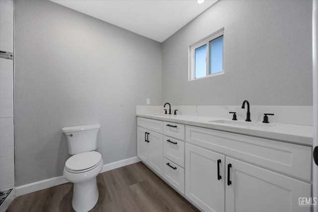 2829 Alta Sierra Avenue, Lake Isabella, CA 93240