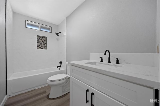 2829 Alta Sierra Avenue, Lake Isabella, CA 93240