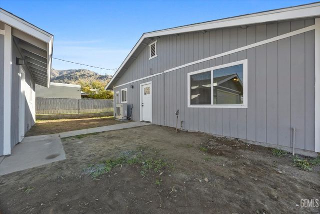 2829 Alta Sierra Avenue, Lake Isabella, CA 93240