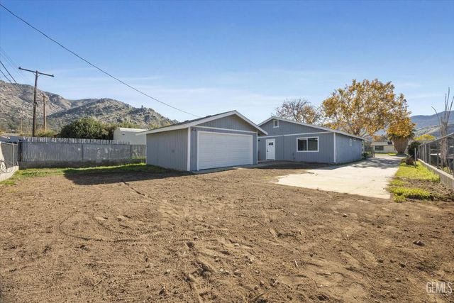 2829 Alta Sierra Avenue, Lake Isabella, CA 93240